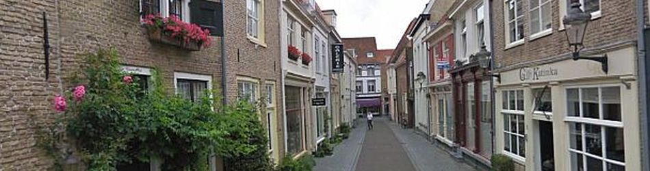 home of  Pieter M. van Popering ad.1540 in the Molstraat